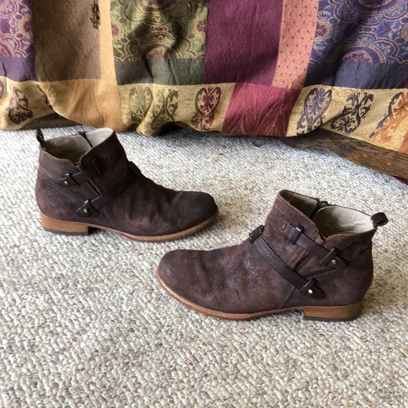 alberto fermani gabriela ankle boots